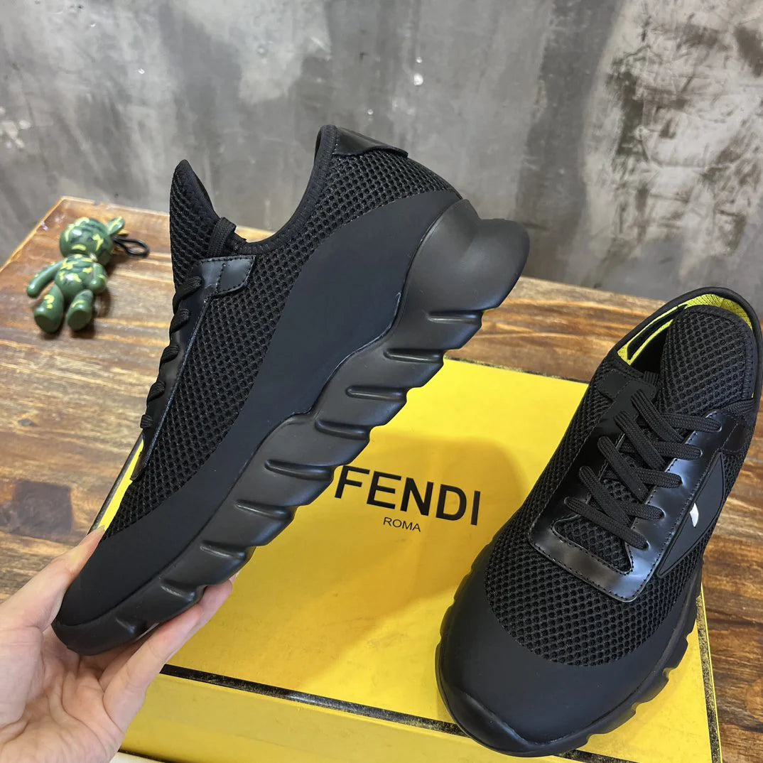 FENDI SNEAKER