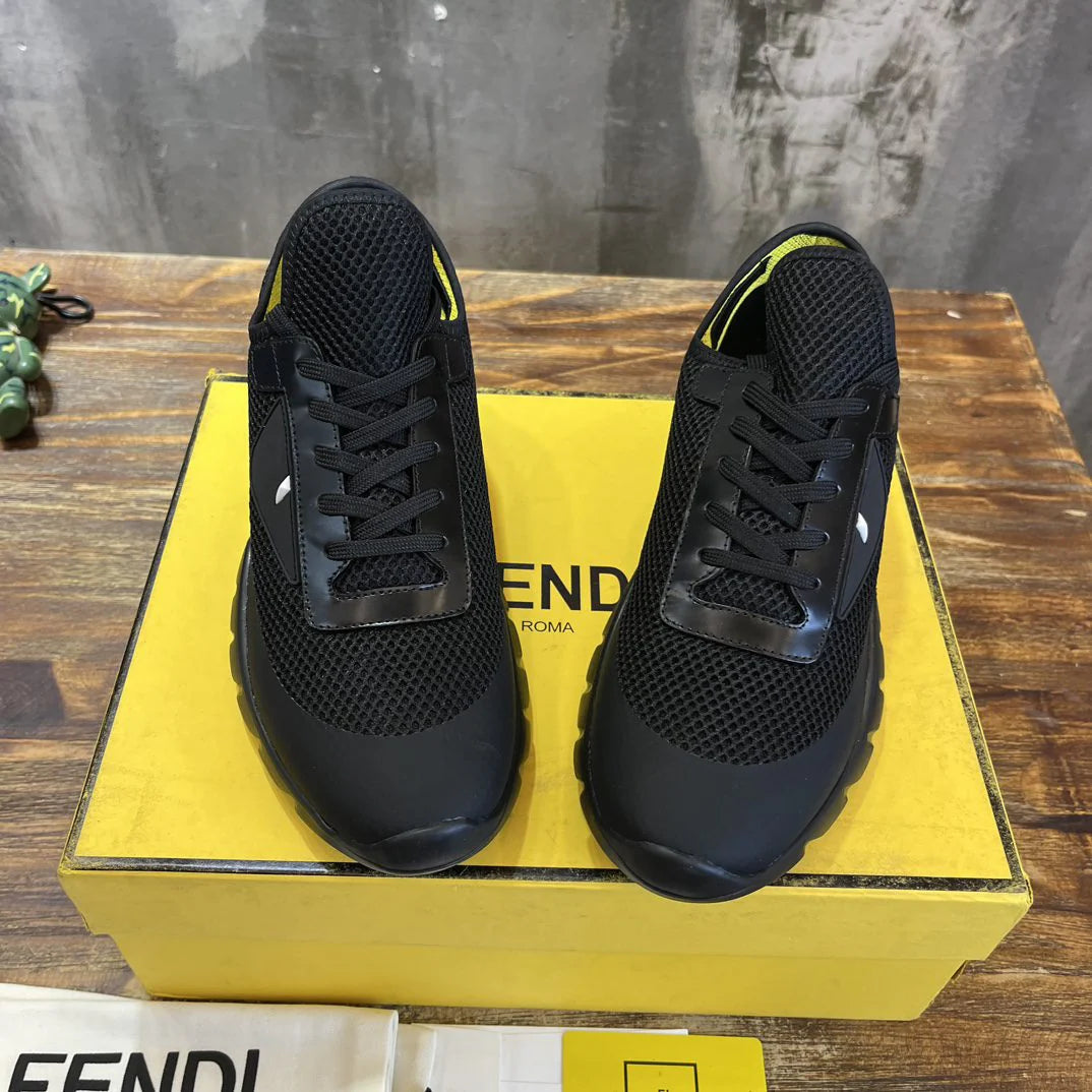 FENDI SNEAKER