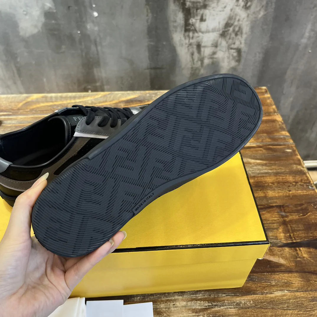 FENDI SNEAKER