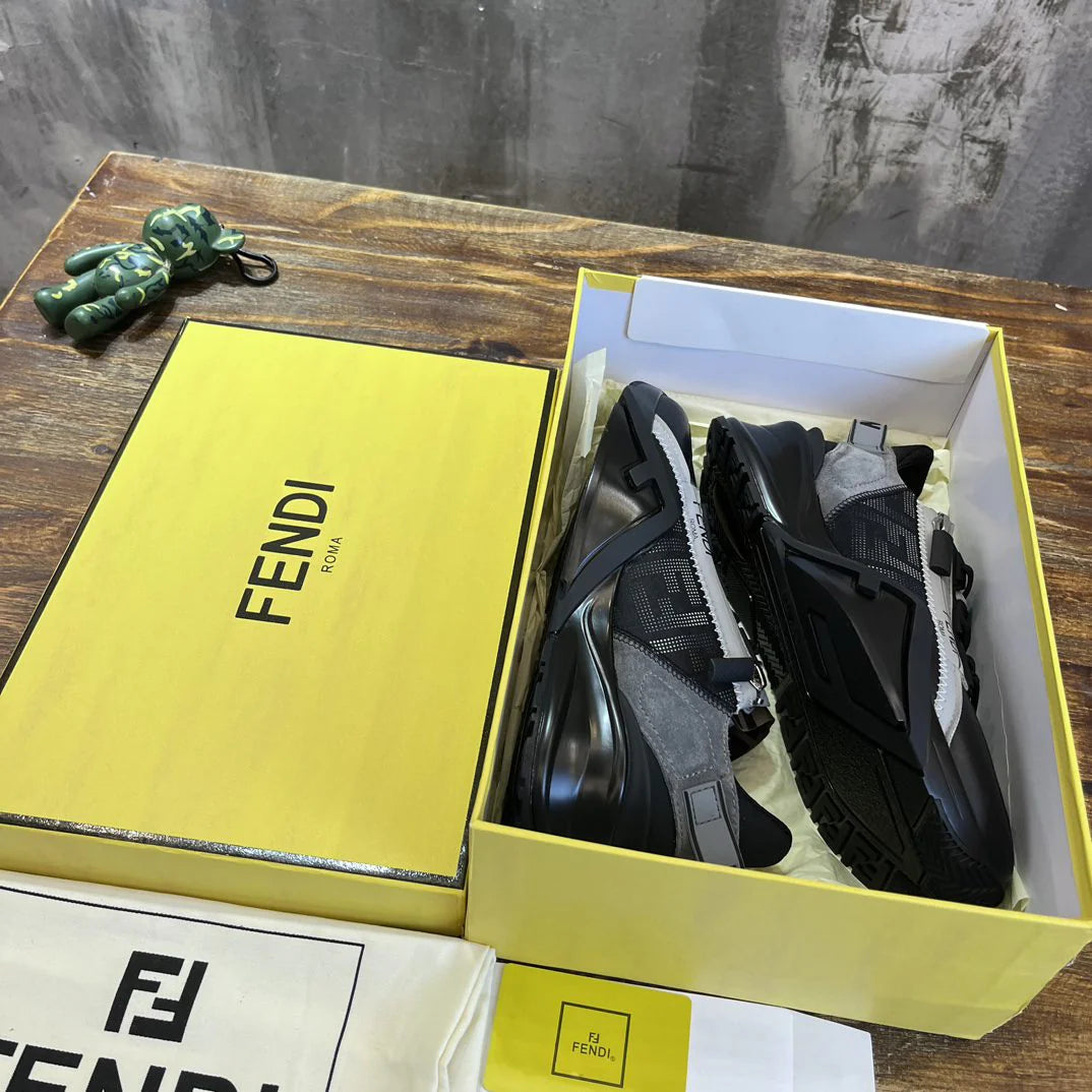 FENDI SNEAKER