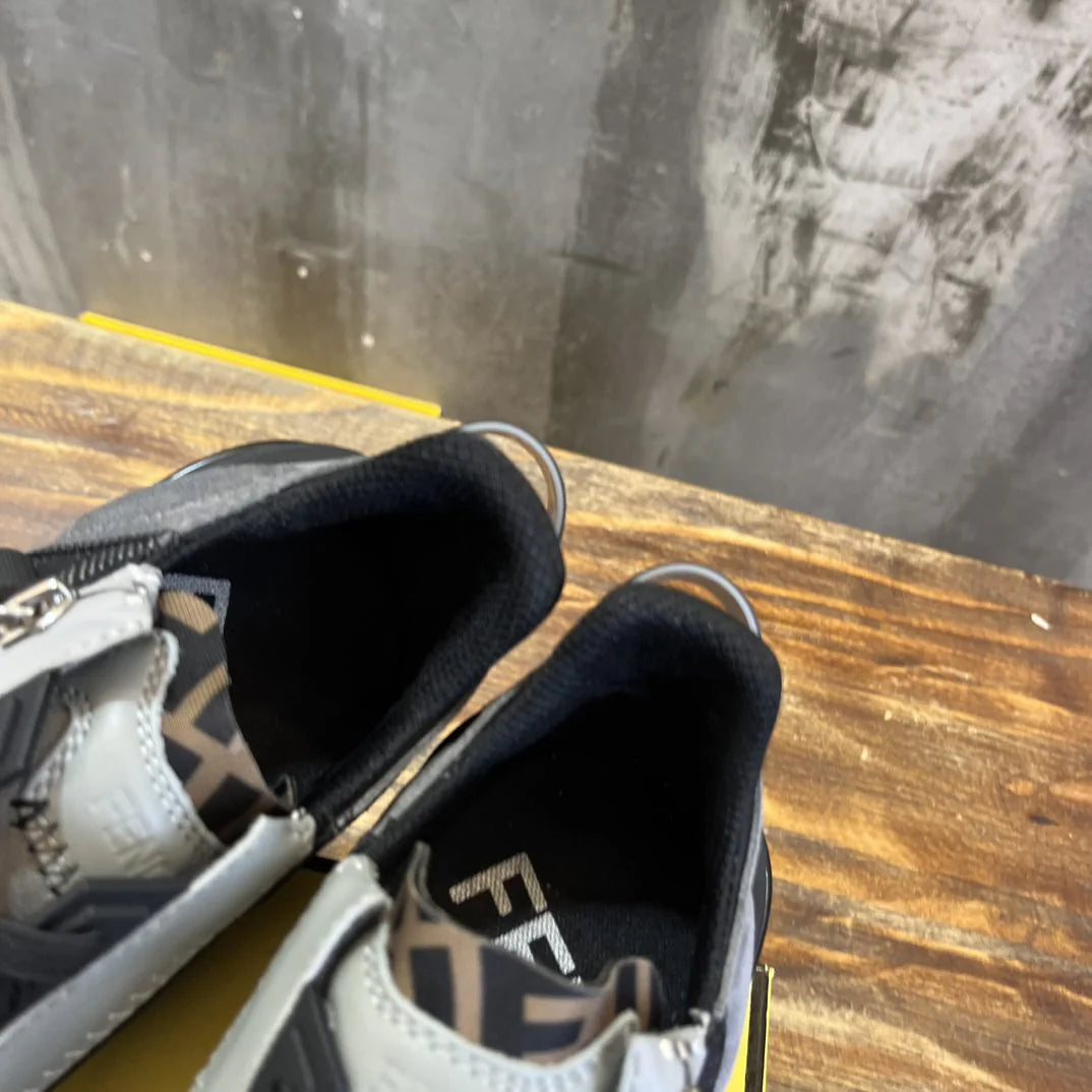 FENDI SNEAKER
