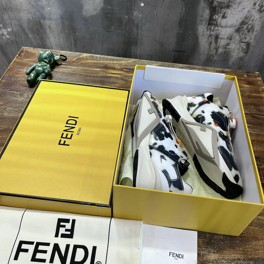 FENDI SNEAKER