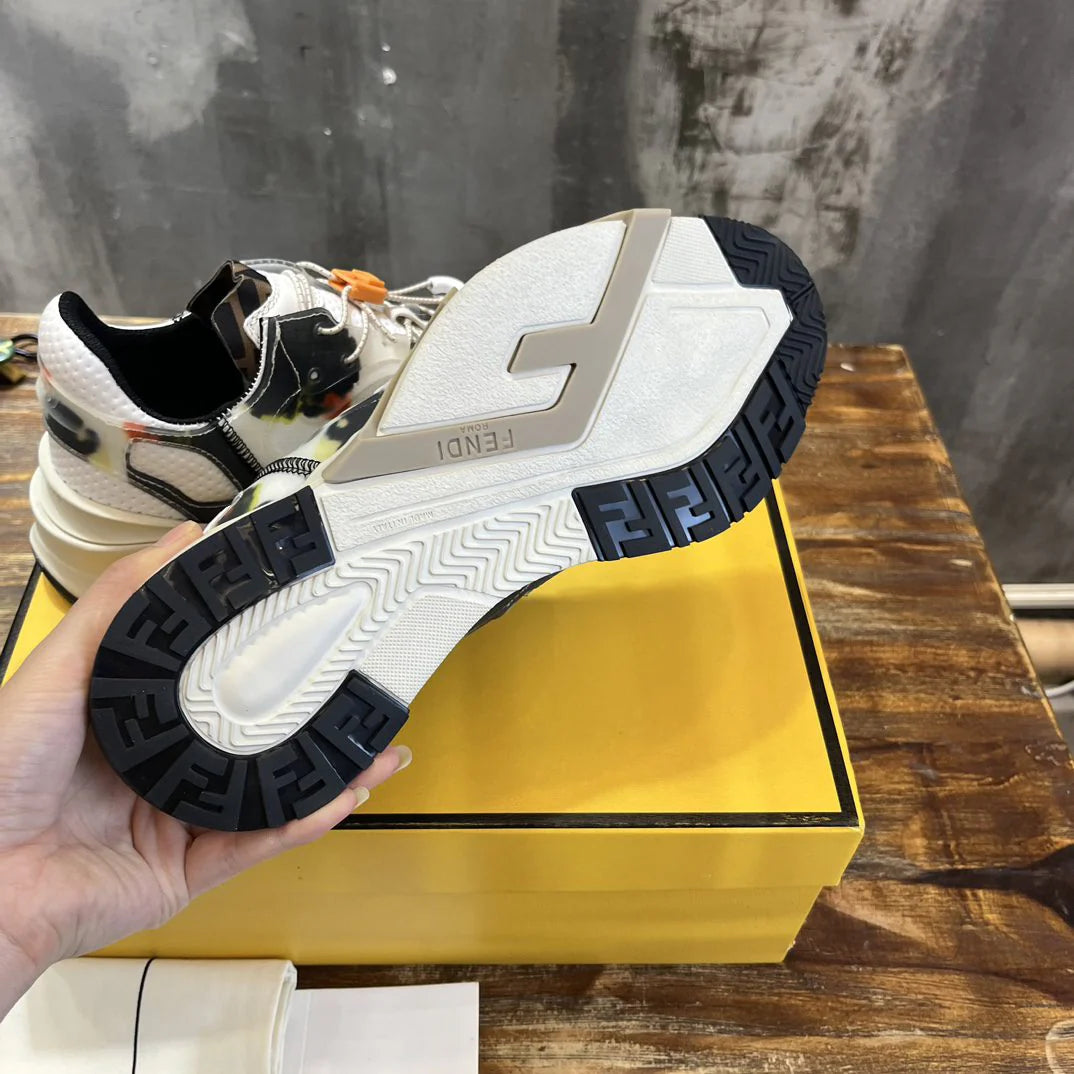 FENDI SNEAKER