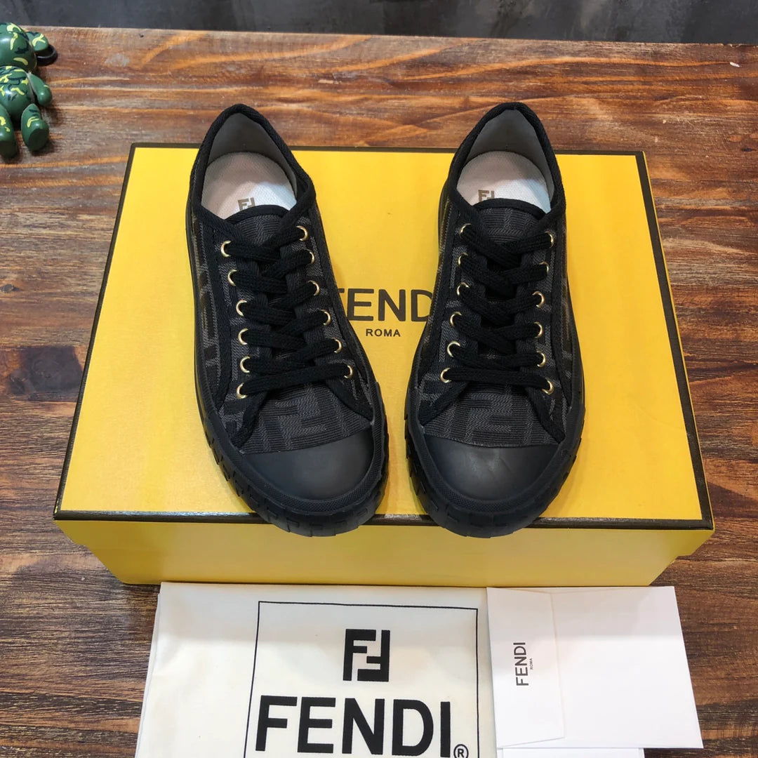 FENDI SNEAKER