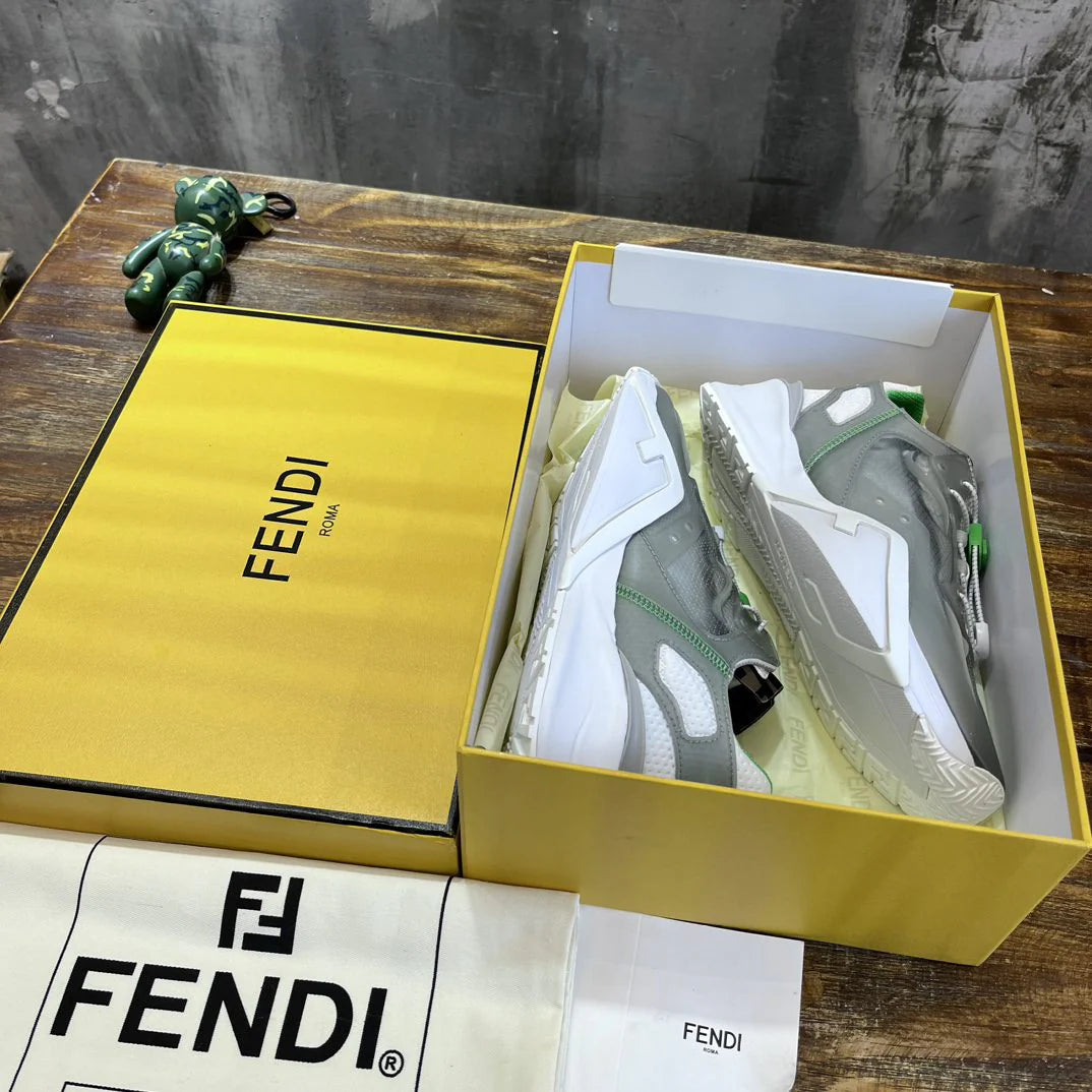 FENDI SNEAKER