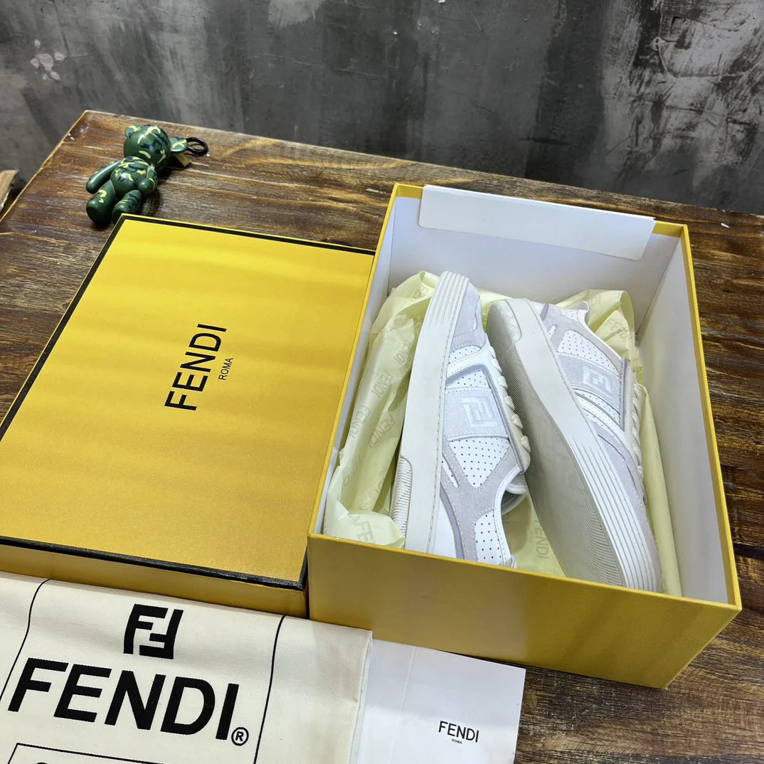 FENDI SNEAKER