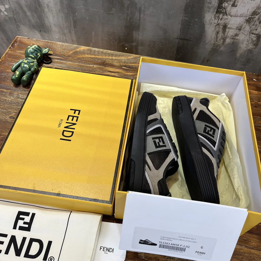 FENDI SNEAKER
