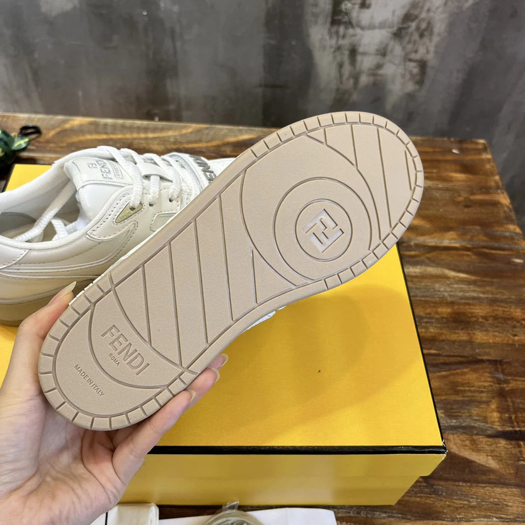 FENDI SNEAKER
