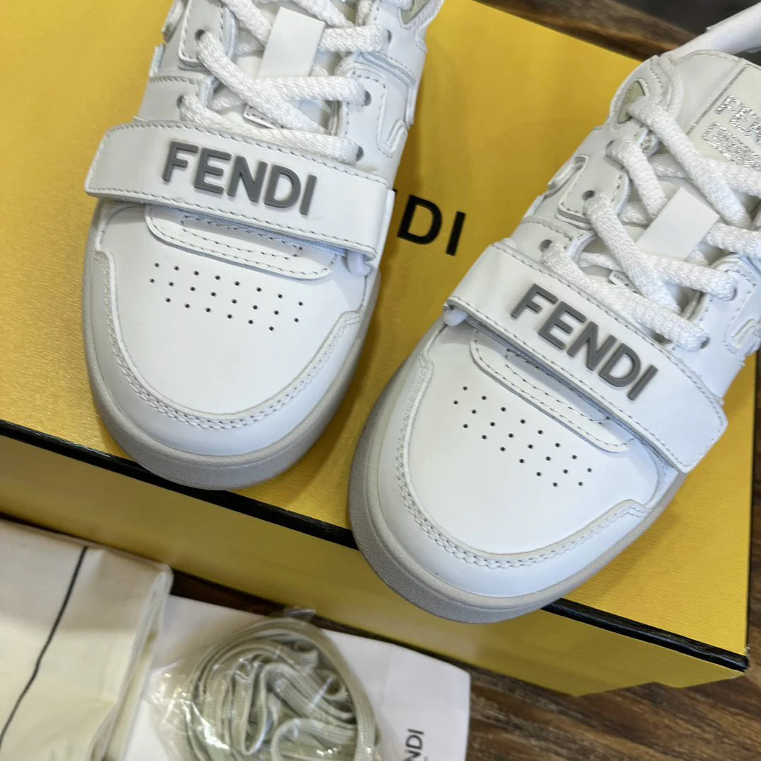 FENDI SNEAKER