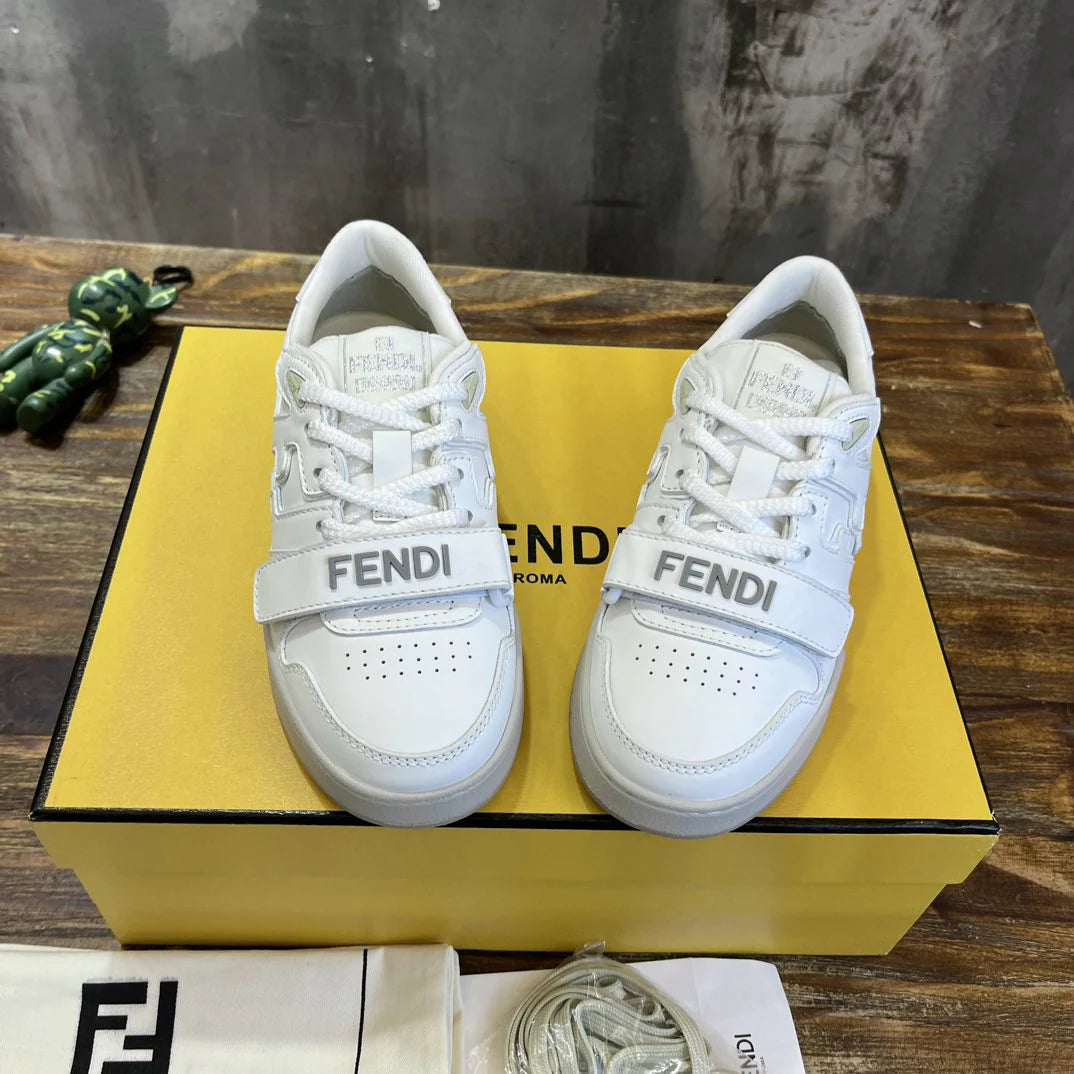 FENDI SNEAKER
