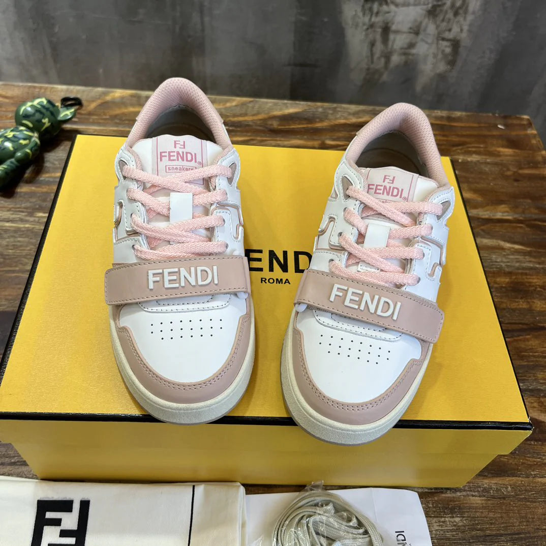 FENDI SNEAKER