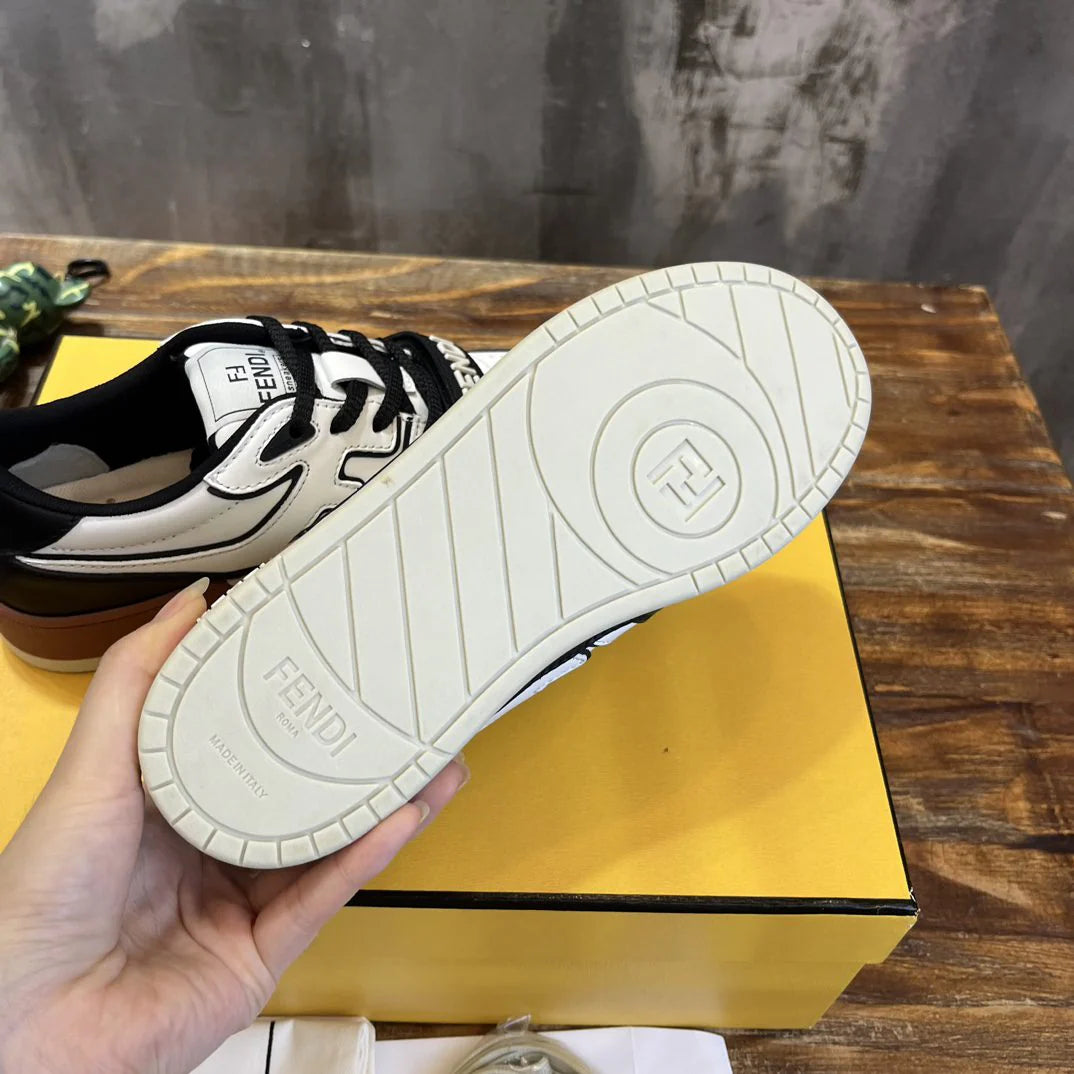 FENDI SNEAKER