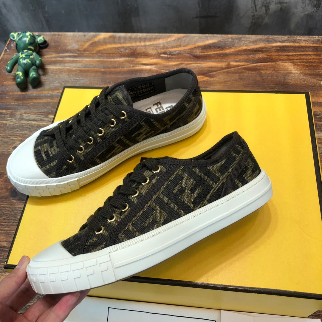 FENDI SNEAKER