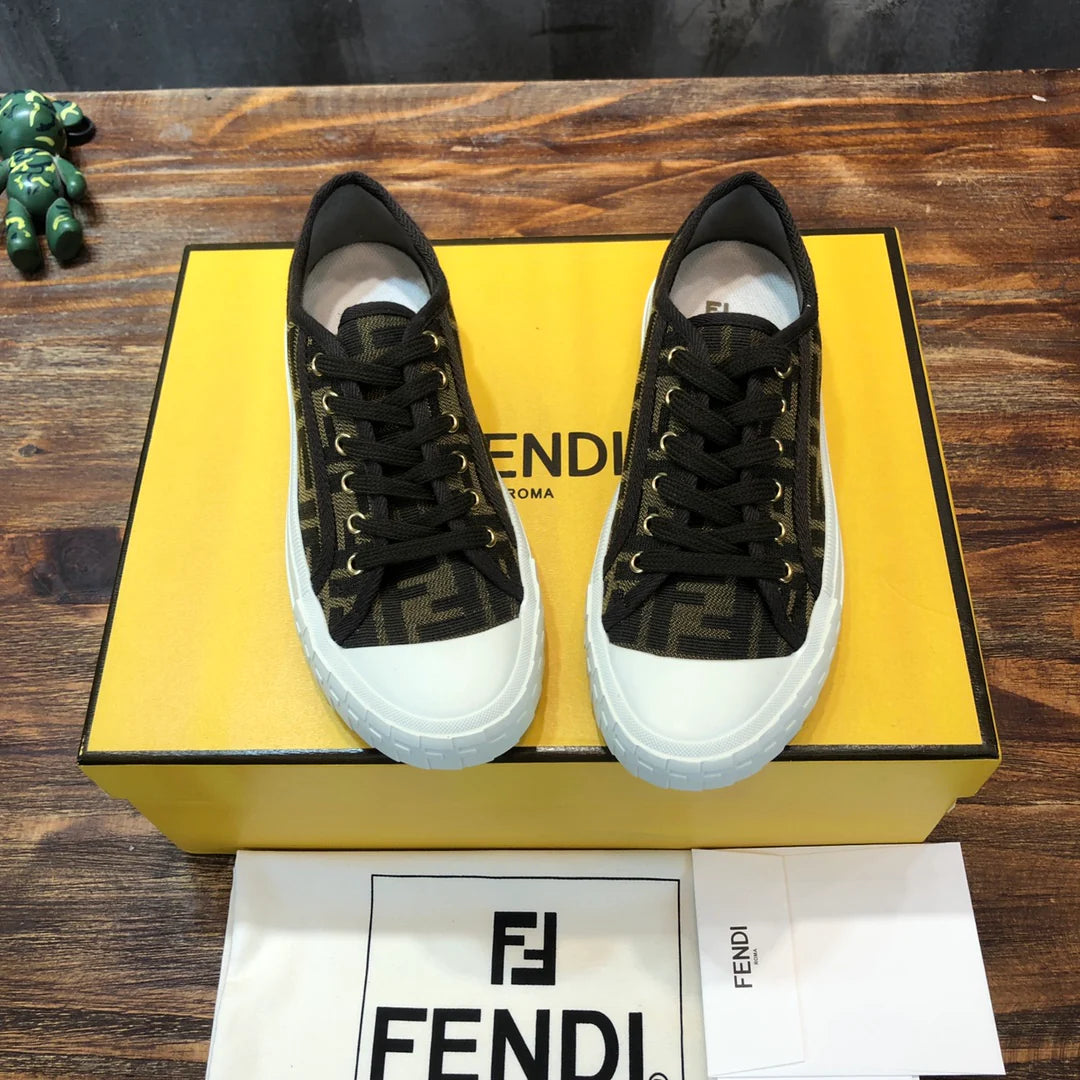 FENDI SNEAKER