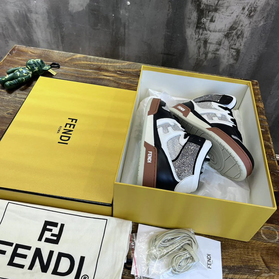 FENDI SNEAKER