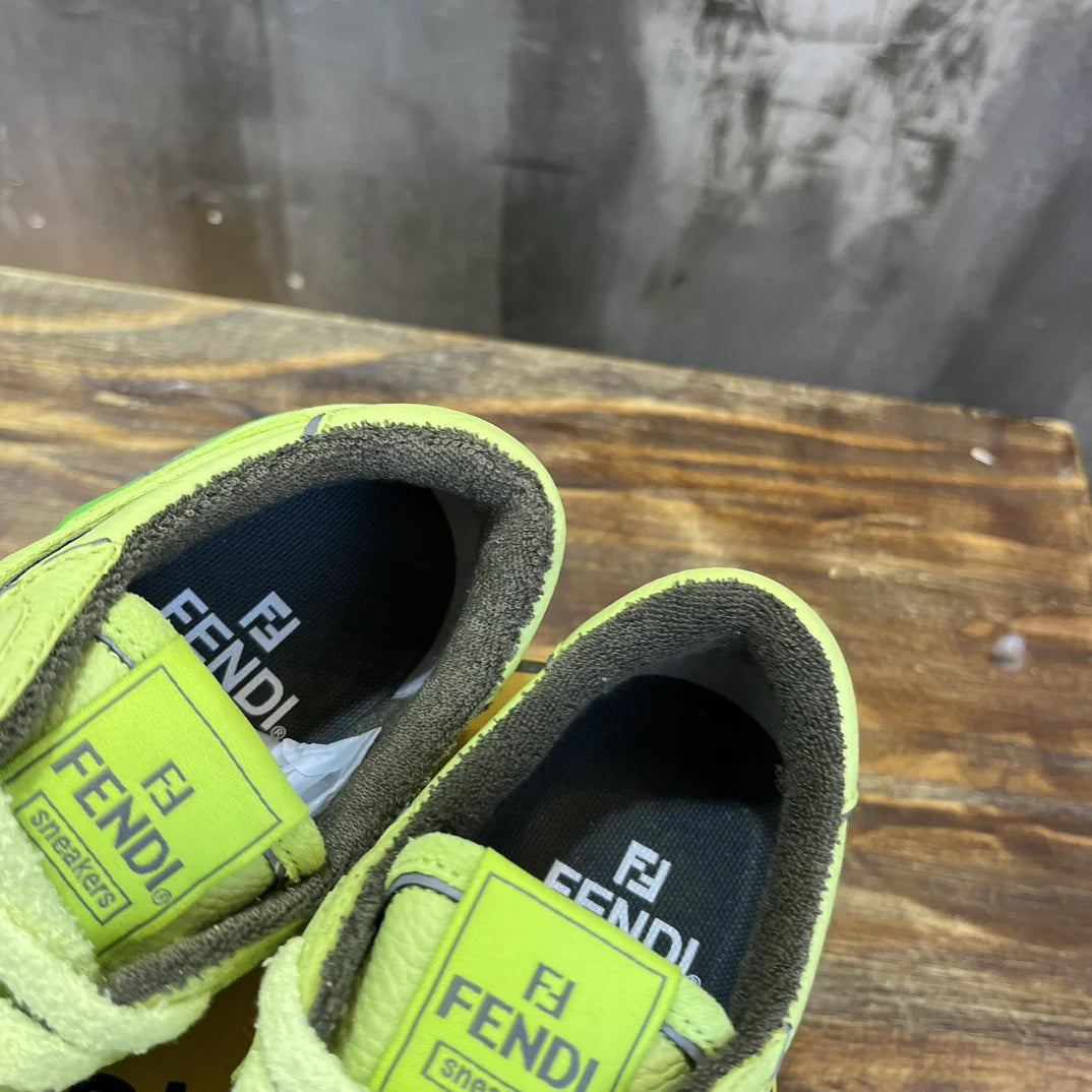 FENDI SNEAKER