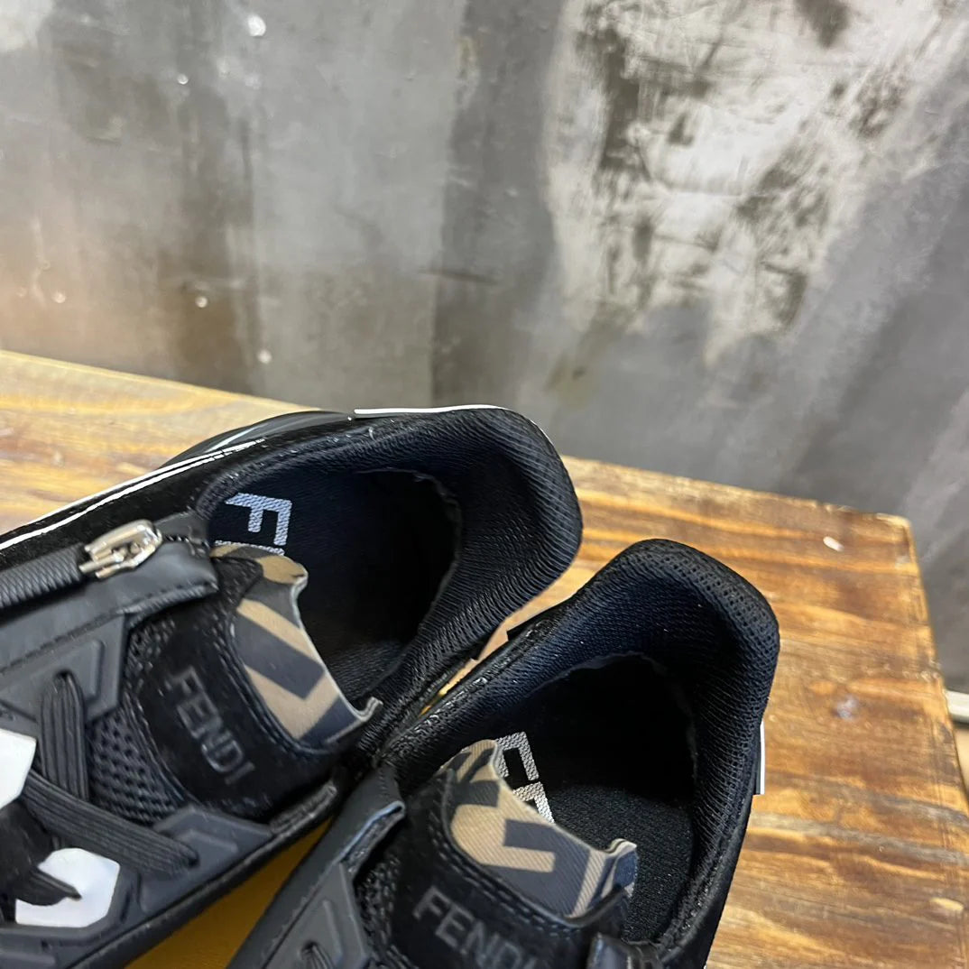 FENDI SNEAKER