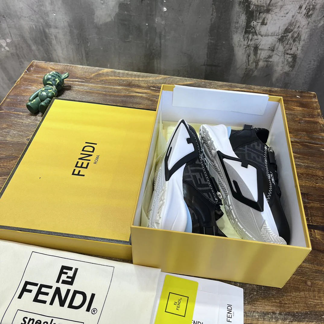 FENDI SNEAKER