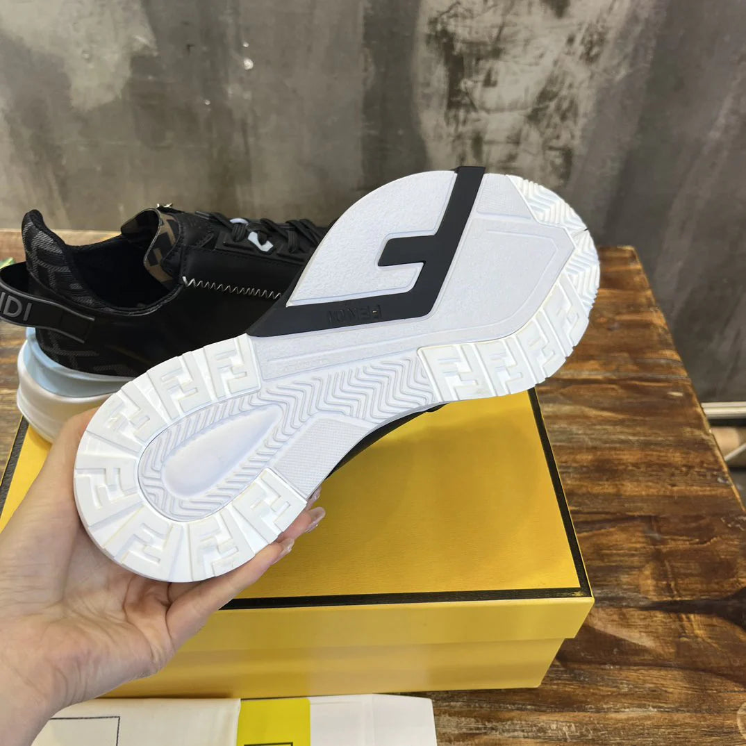 FENDI SNEAKER