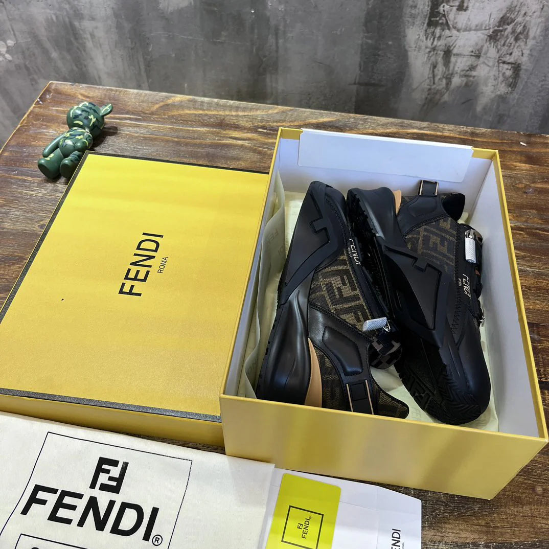 FENDI SNEAKER