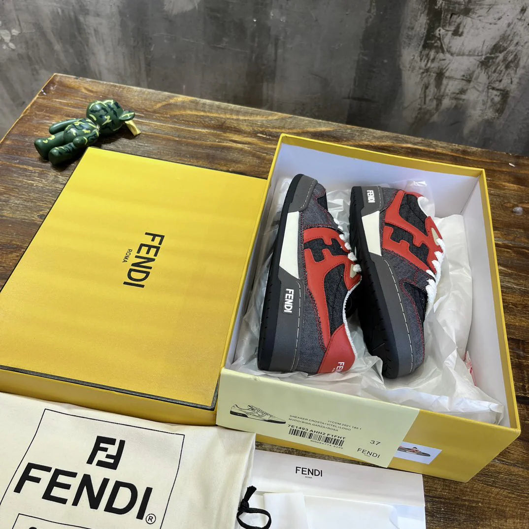 FENDI SNEAKER