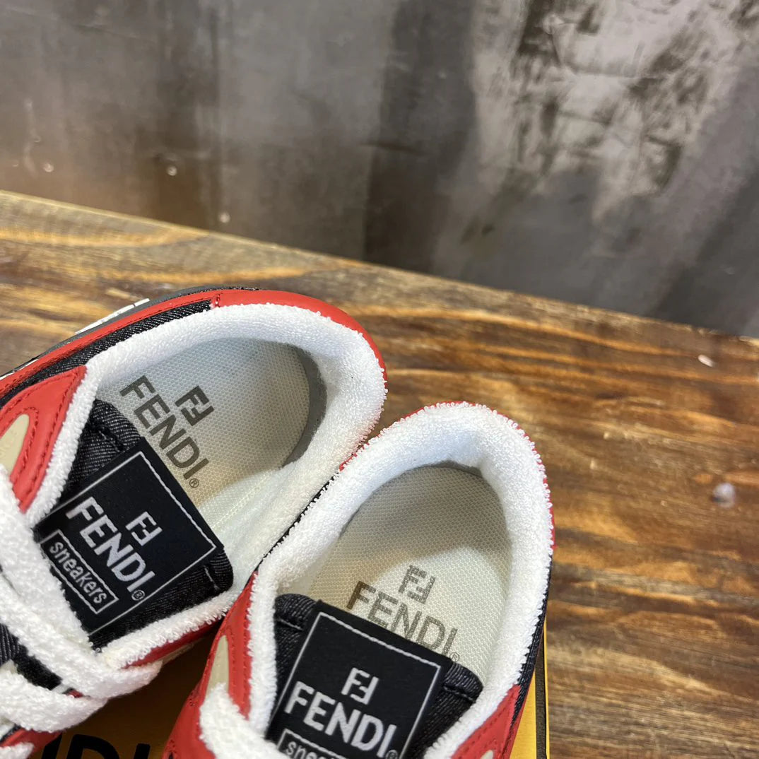 FENDI SNEAKER