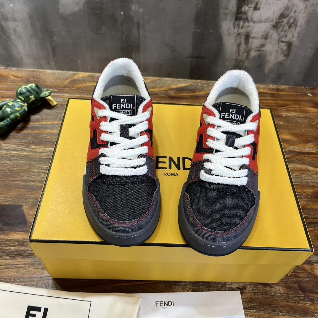 FENDI SNEAKER