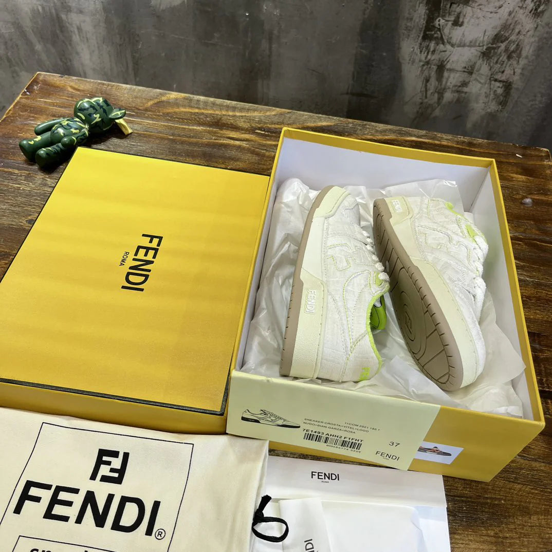 FENDI SNEAKER