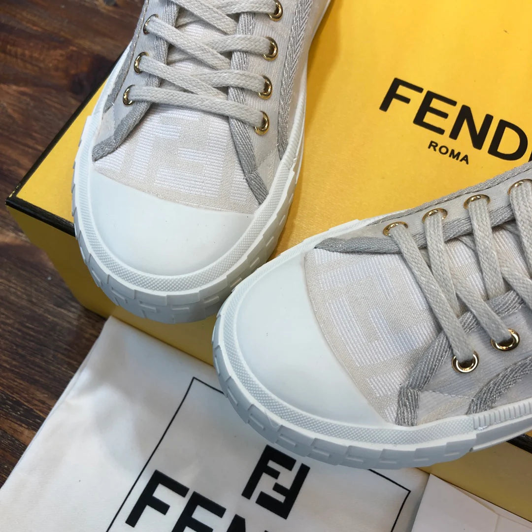 FENDI SNEAKER