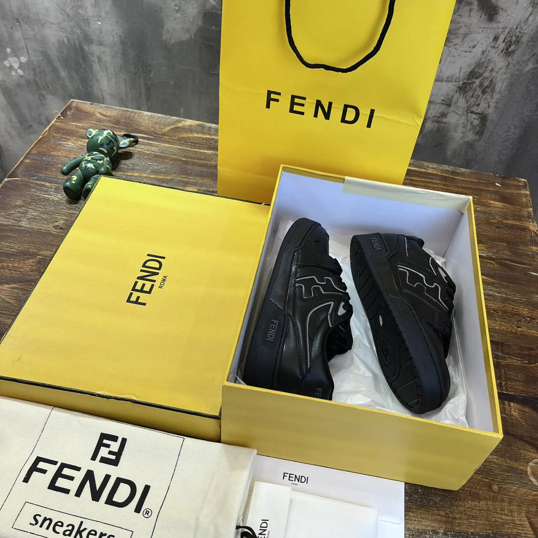 FENDI SNEAKER