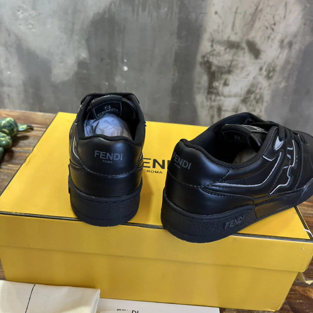 FENDI SNEAKER