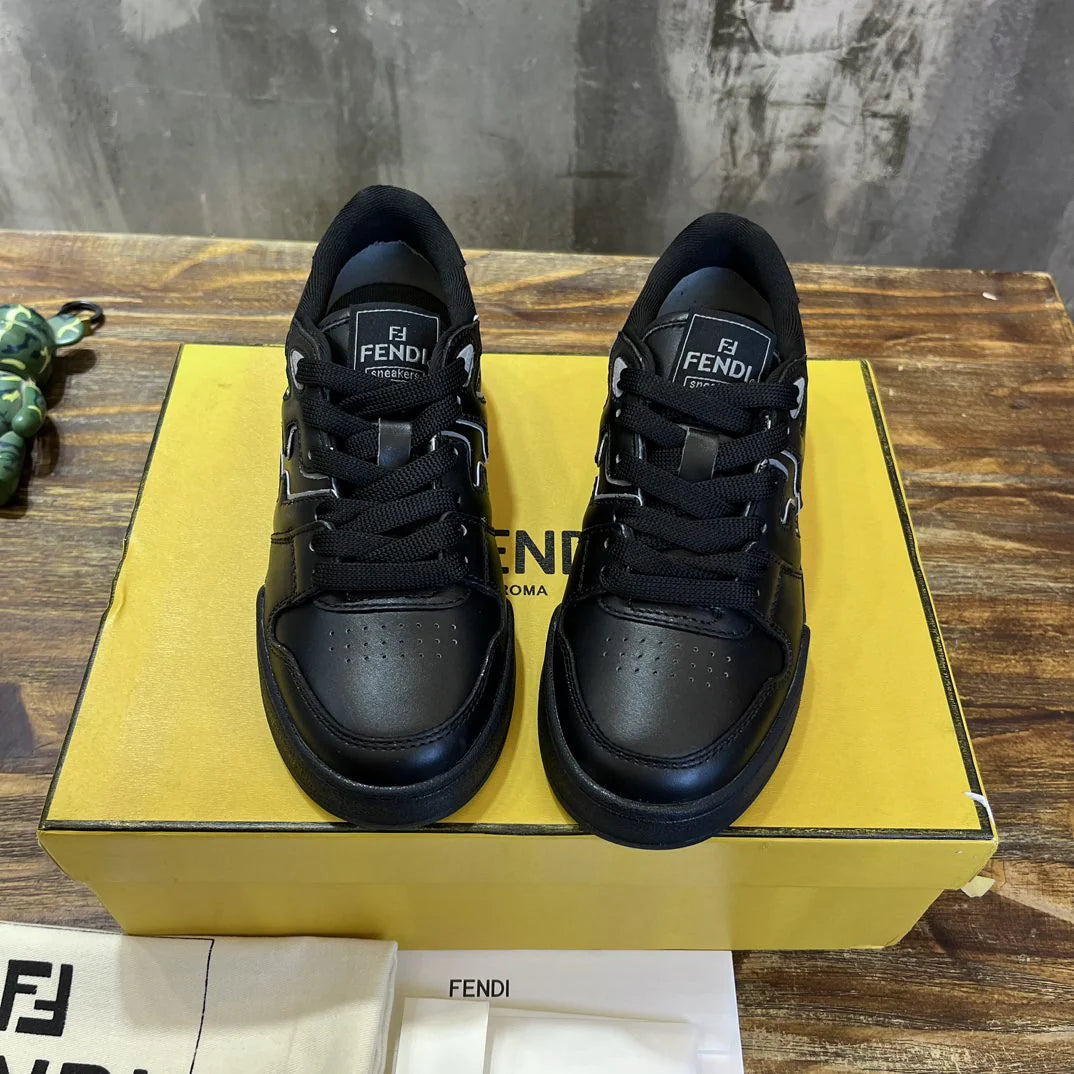 FENDI SNEAKER