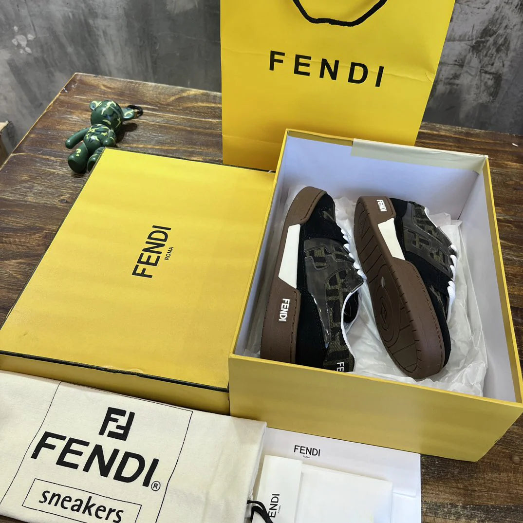 FENDI SNEAKER