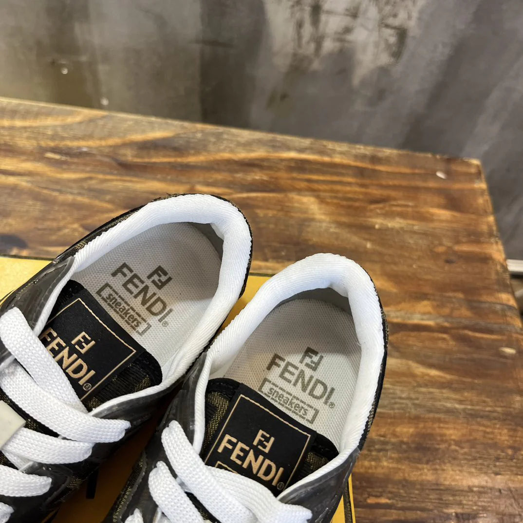 FENDI SNEAKER
