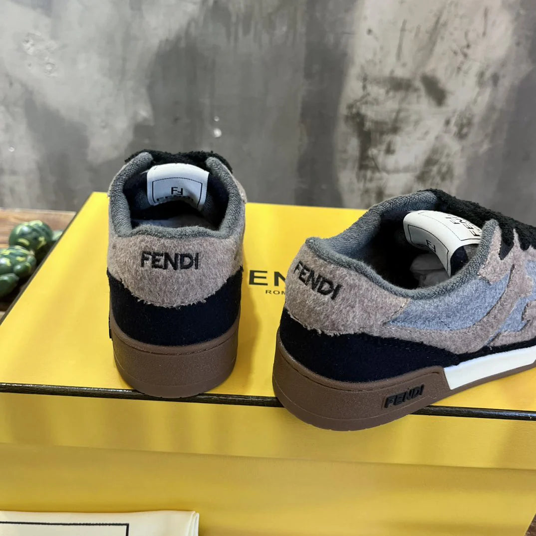 FENDI SNEAKER