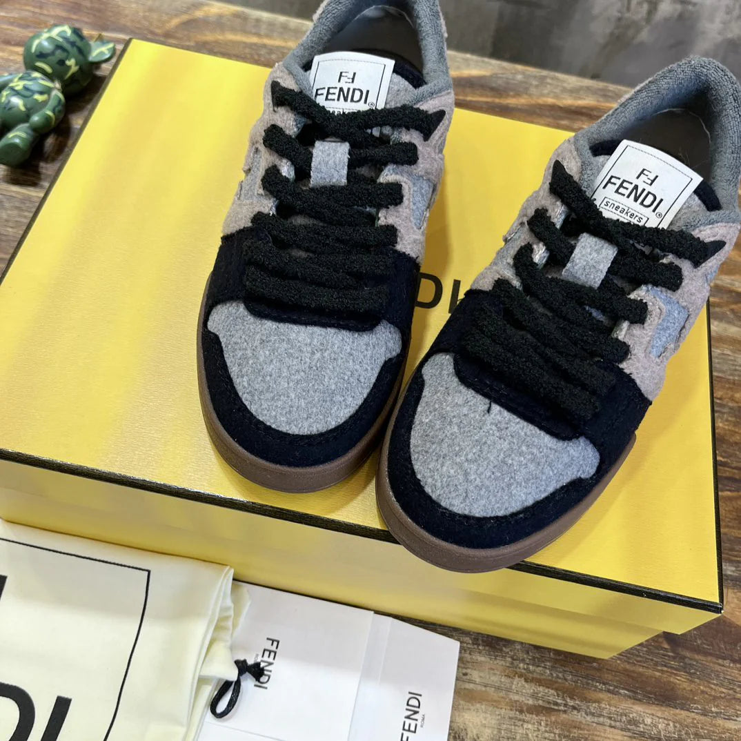 FENDI SNEAKER