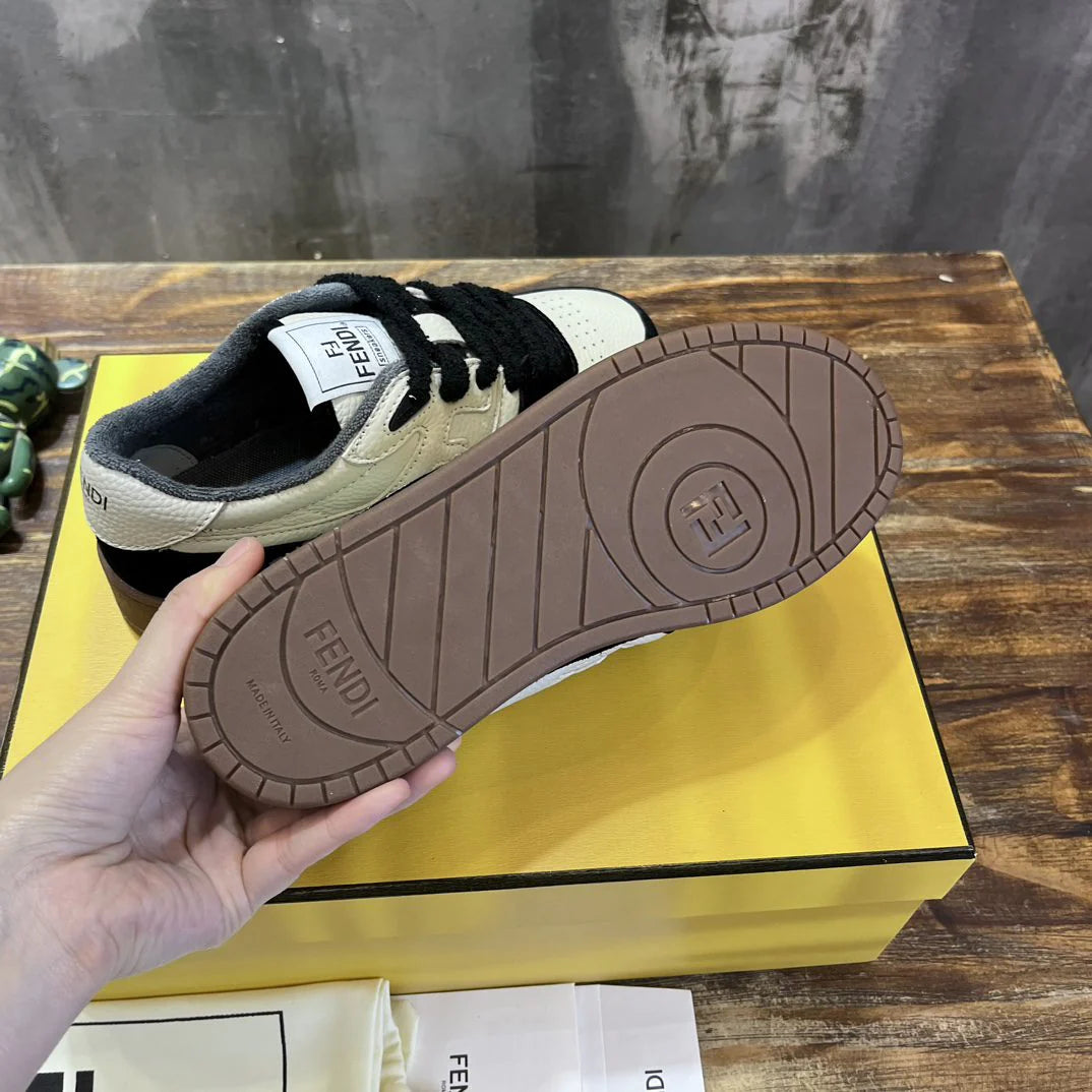 FENDI SNEAKER