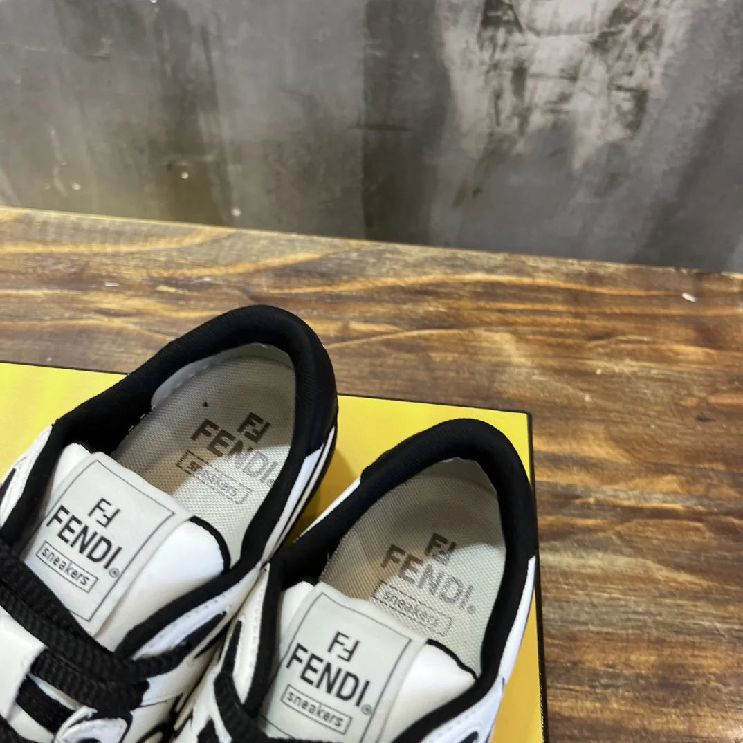FENDI SNEAKER
