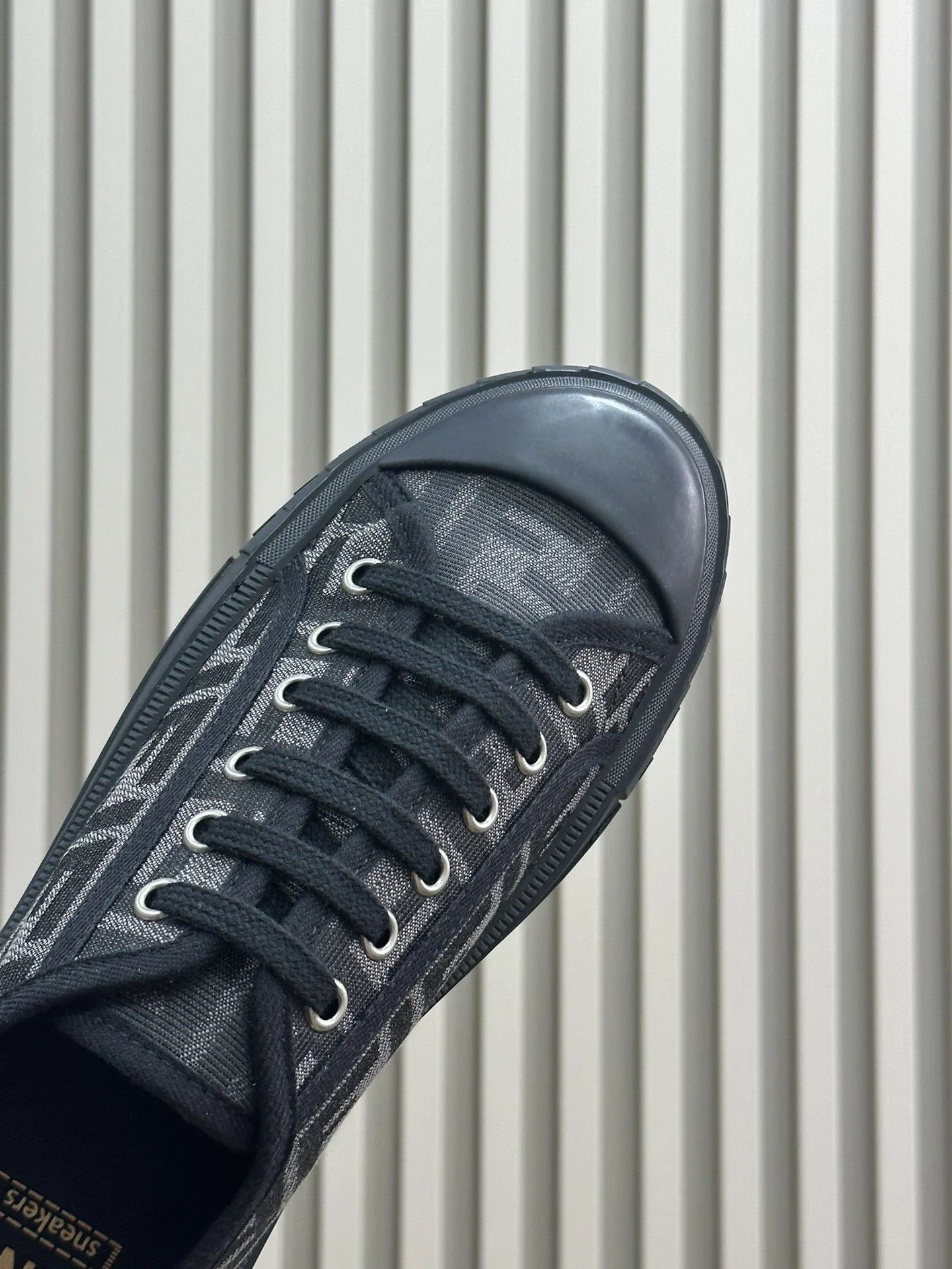 FENDI SNEAKER