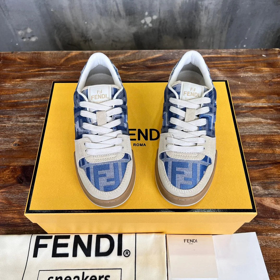 FENDI SNEAKER