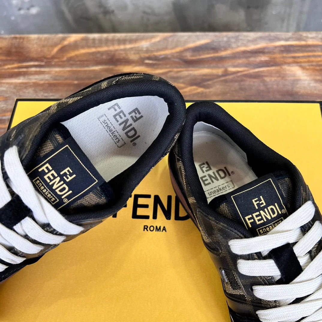 FENDI SNEAKER