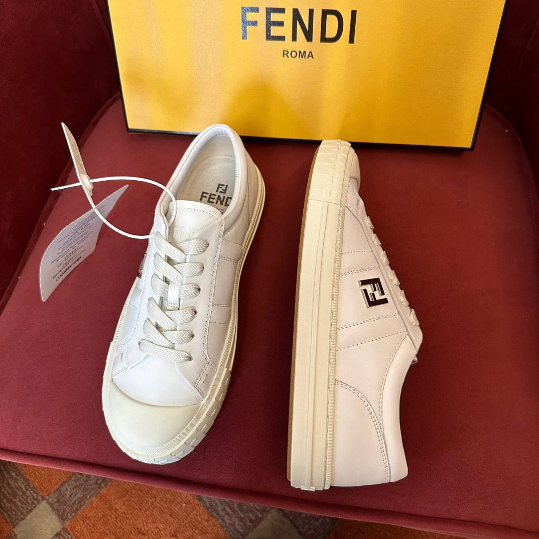 FENDI SNEAKER