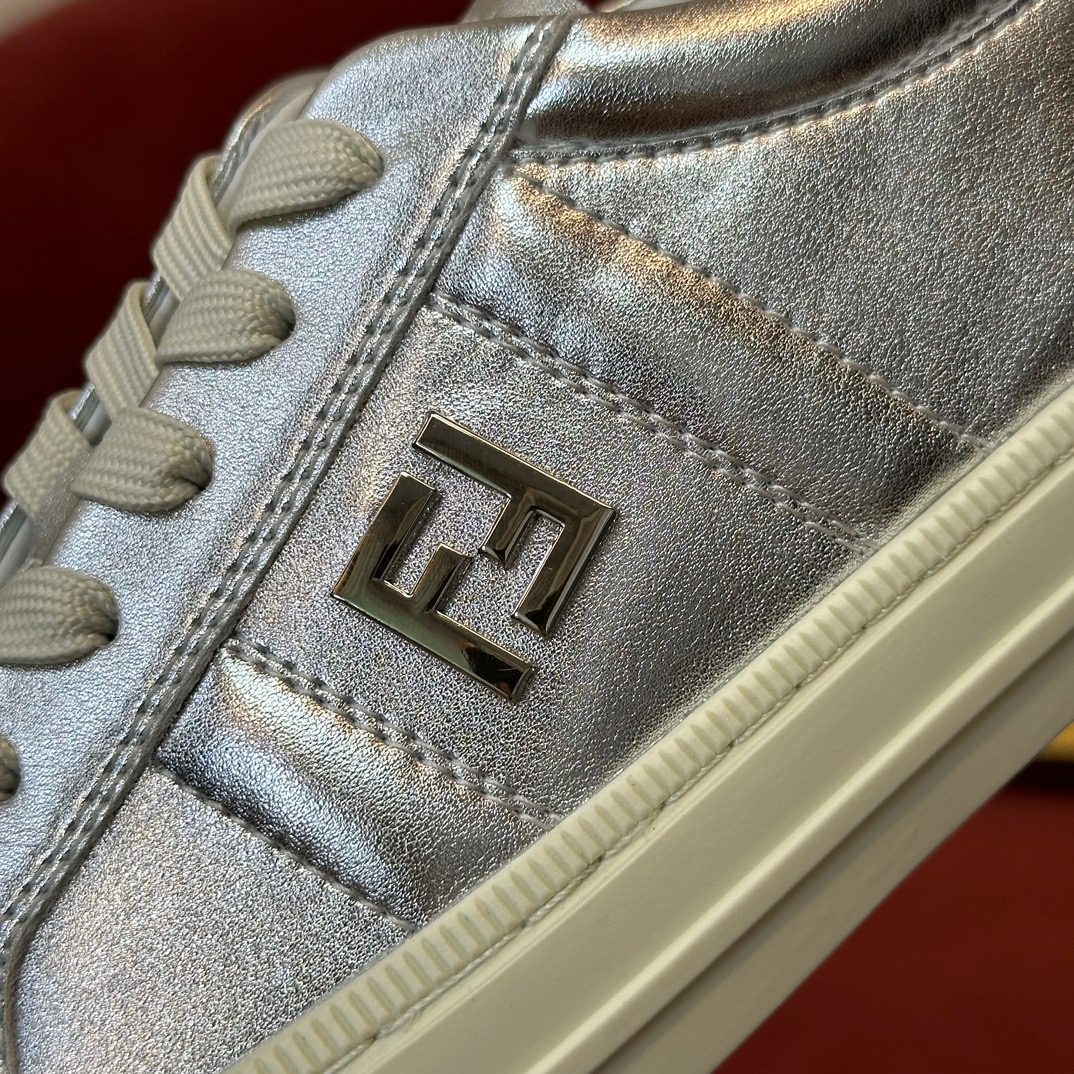 FENDI SNEAKER