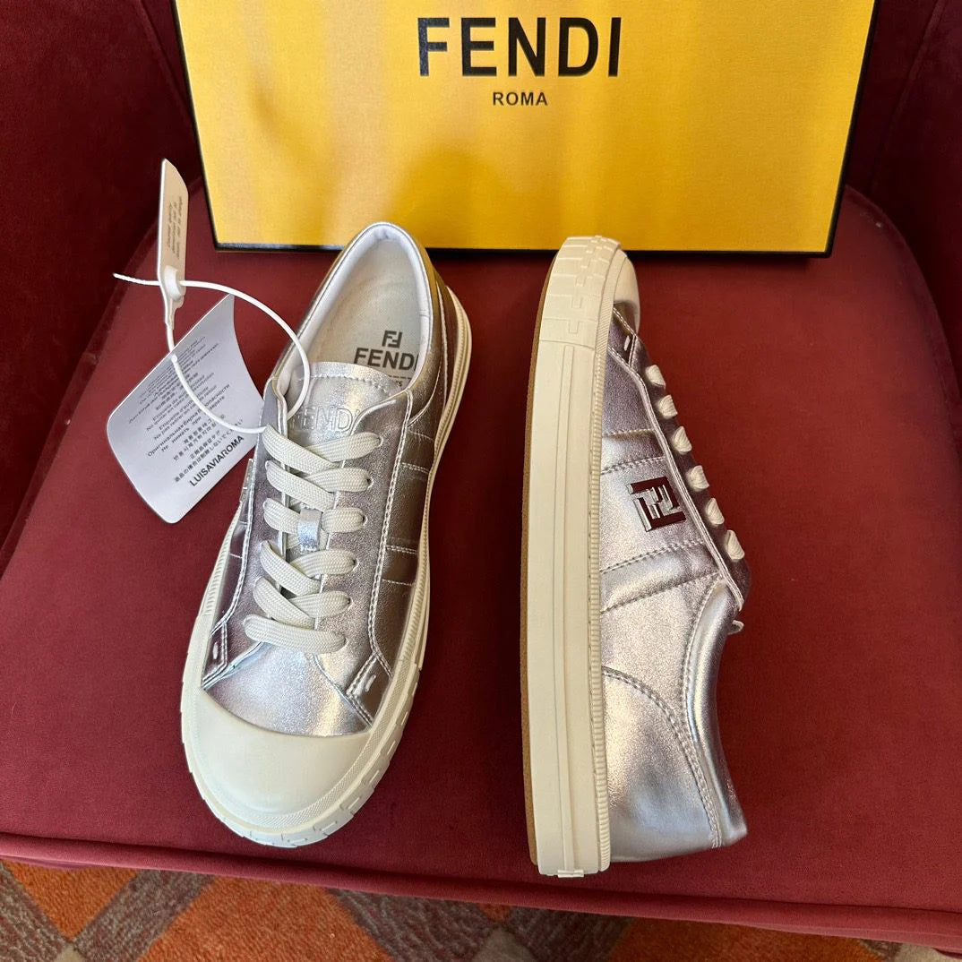FENDI SNEAKER