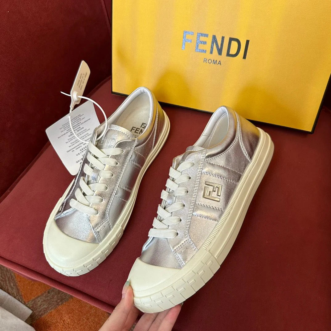 FENDI SNEAKER