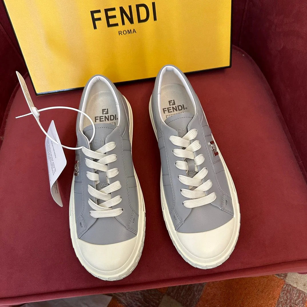 FENDI SNEAKER