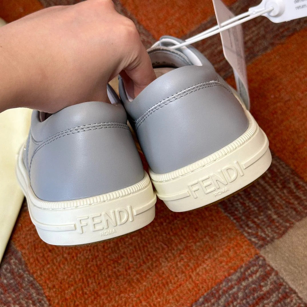 FENDI SNEAKER
