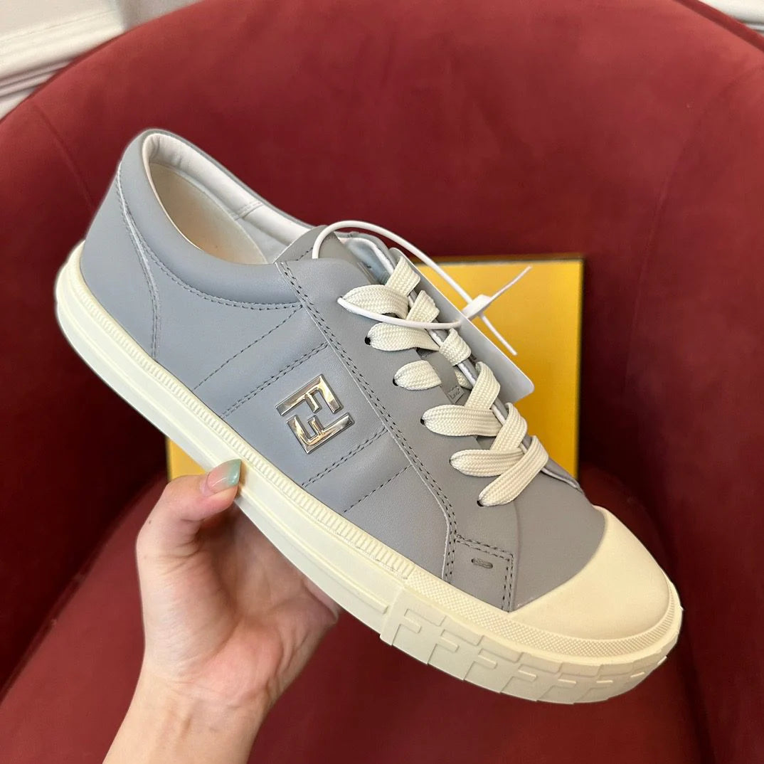 FENDI SNEAKER
