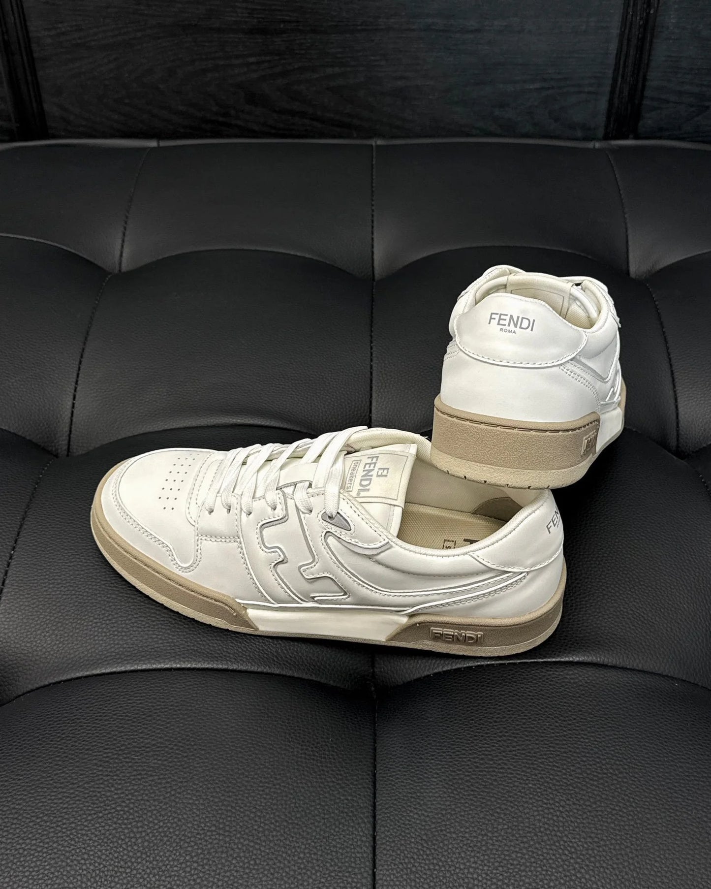 FENDI SNEAKER