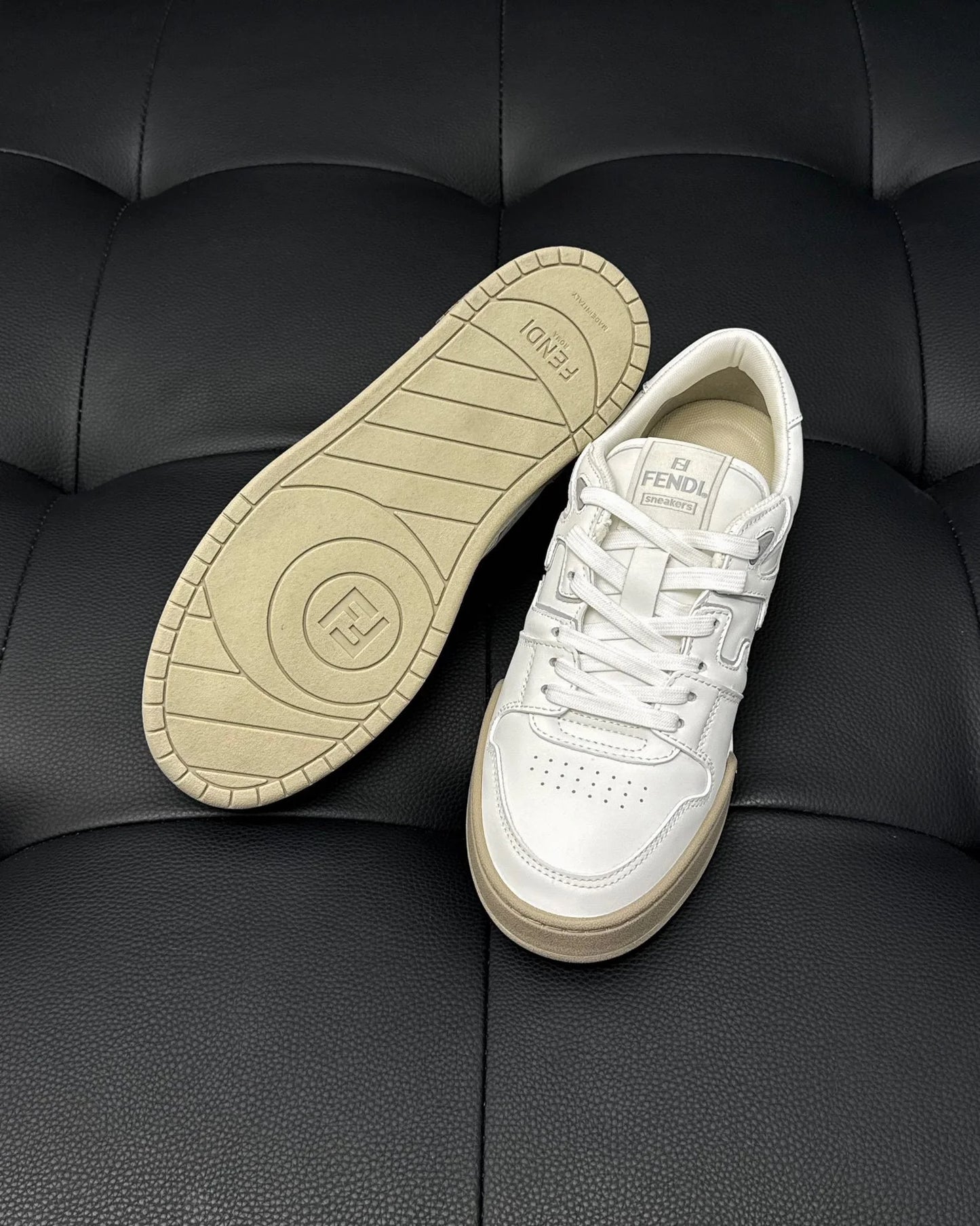FENDI SNEAKER